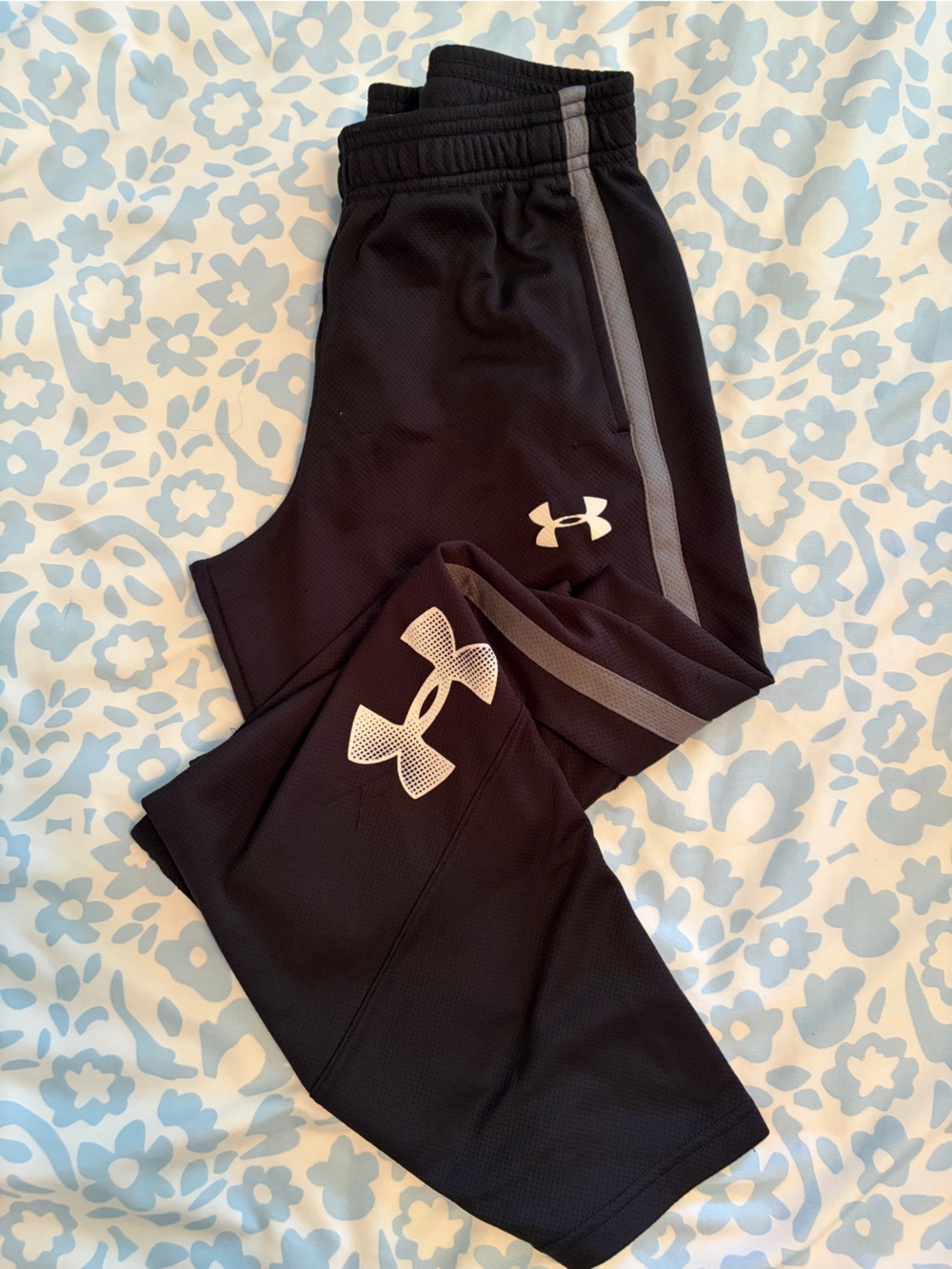 Under Armour Black Sweatpants with Gray Accents - Kids